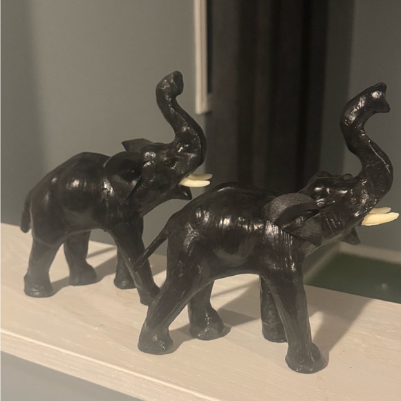 1 brown 2 black raised truck leather wrapped elephants - Picture 4 of 6